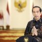Presiden Joko Widodo memberikan keterangan pers terkait perpanjangan penerapan Pemberlakuan Pembatasan Kegiatan Masyarakat (PPKM) level 4 di Istana Kepresidenan Bogor, Jawa Barat, Senin (2/8/2021). Presiden Joko Widodo memutuskan untuk melanjutkan penerapan PPKM level 4 dari tanggal 3 hingga 9 Agustus 2021 di beberapa wilayah Indonesia dengan penyesuaian aturan aktivitas dan mobilitas masyarakat seusai kondisi di masing-masing daerah. ANTARA FOTO/Biro Pers - Muchlis Jr/hma/pras.