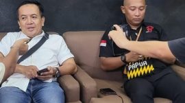 Foto kuasa hukum dan Aulia Miftah