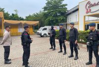 Natal Aman dan Nyaman, Polres Metro Tangerang Kota Kota Kerahkan Tim Jibom Sterilisasi Area Gereja