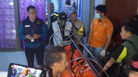 Diduga dibunuh, wanita ditemukan tewas dalam kontrakan di depok. 