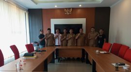Sesi foto seusai audensi. 