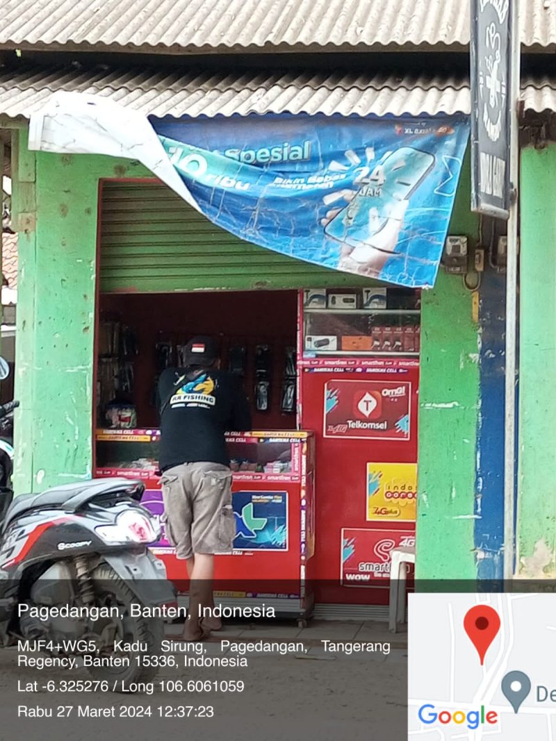 Poto toko penjual obat keras golongan daptar G tanpa resep dokter di Jalan Kadusirung, Kecamatan Pagedangan Tangerang Selatan. 