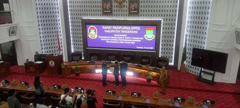 Ruang rapat paripurna DPRD Kabupaten Tangerang. 